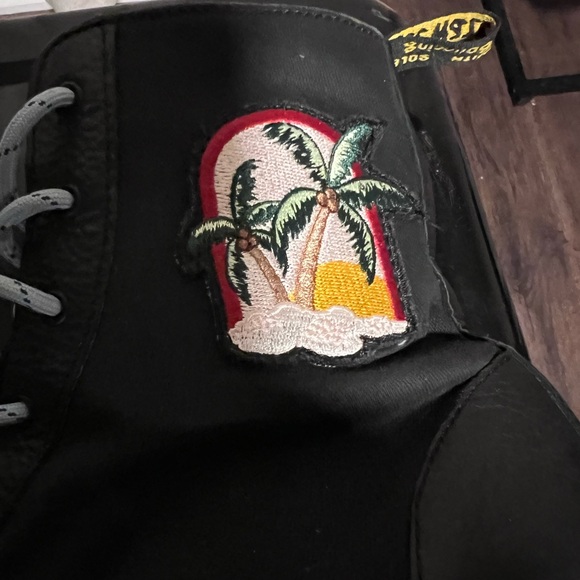 Dr. Martens AGGY Agyness Deyn Women's LTT Leather Boots - Black - Picture 7 of 16